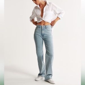 Abercrombie & Fitch - The 90s Relaxed Jean High Rise - 28/6R - Worn Once!